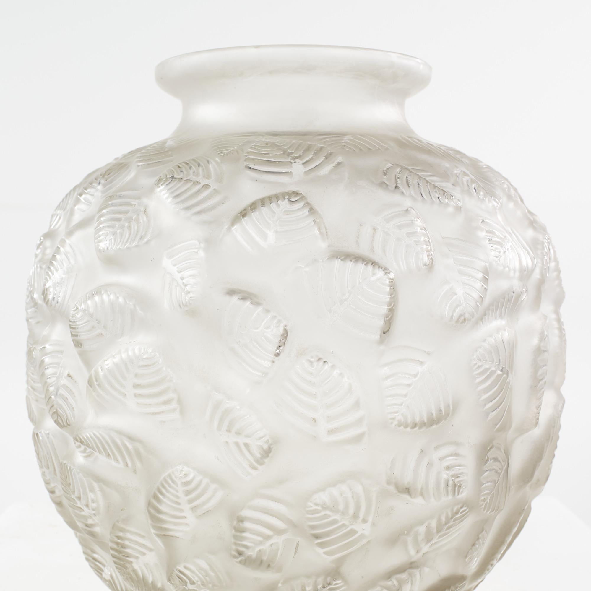 Contemporary Rene Lalique Charmilles Vase For Sale