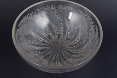 René Lalique. "Chicoree" bowl in frosted and polished glass. Ca 1930s