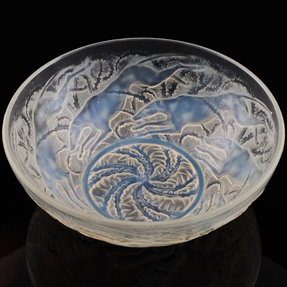 Early 20th Century Rene Lalique Chiens Bowl Designed 1921 Marcilhac 3214 For Sale
