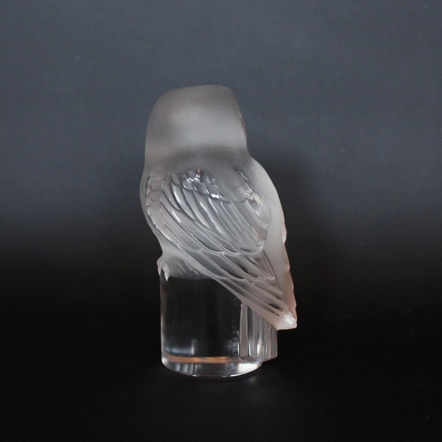 Molded Rene Lalique Chouette Paperweight