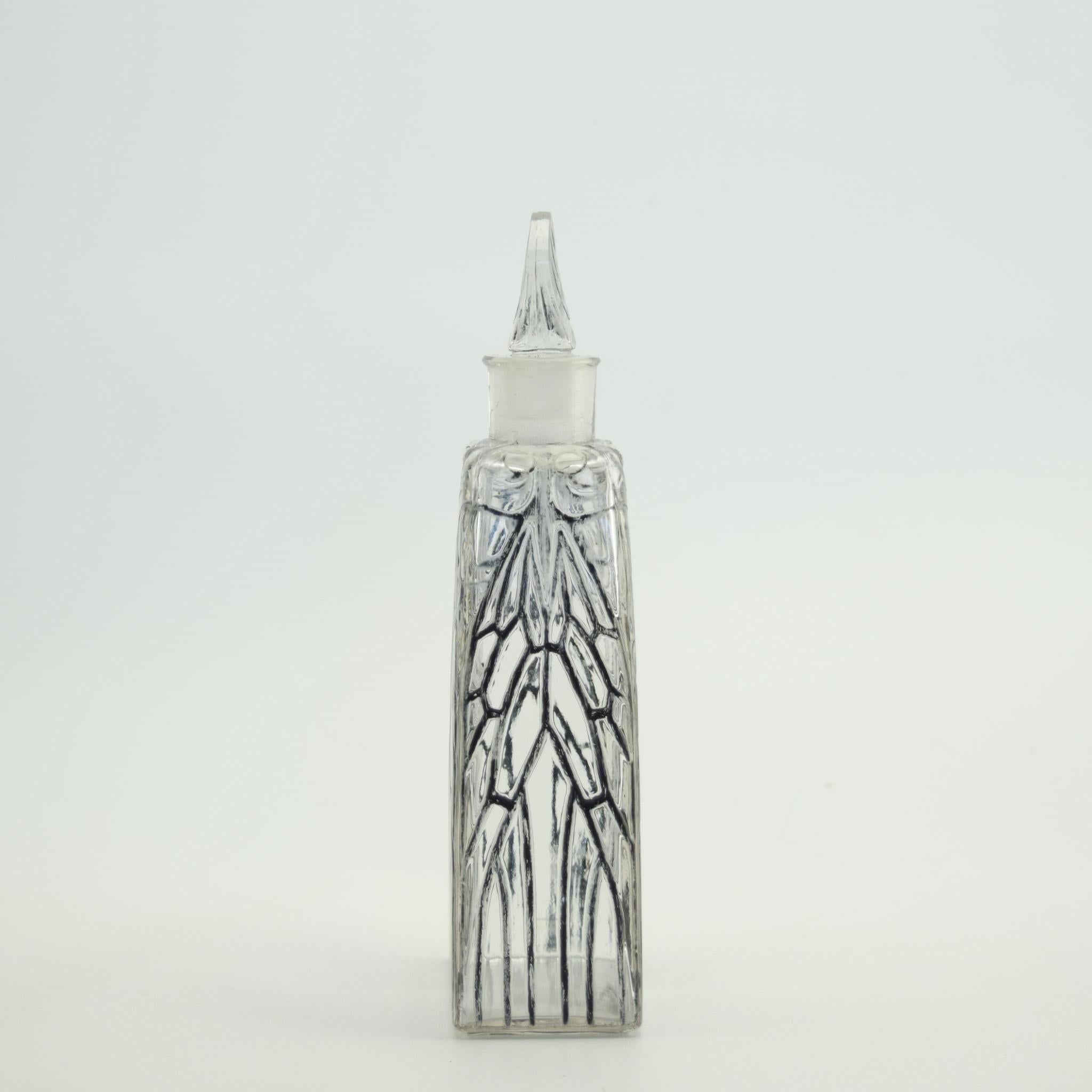 French Rene Lalique Cigalia Perfume bottle C1925 For Sale