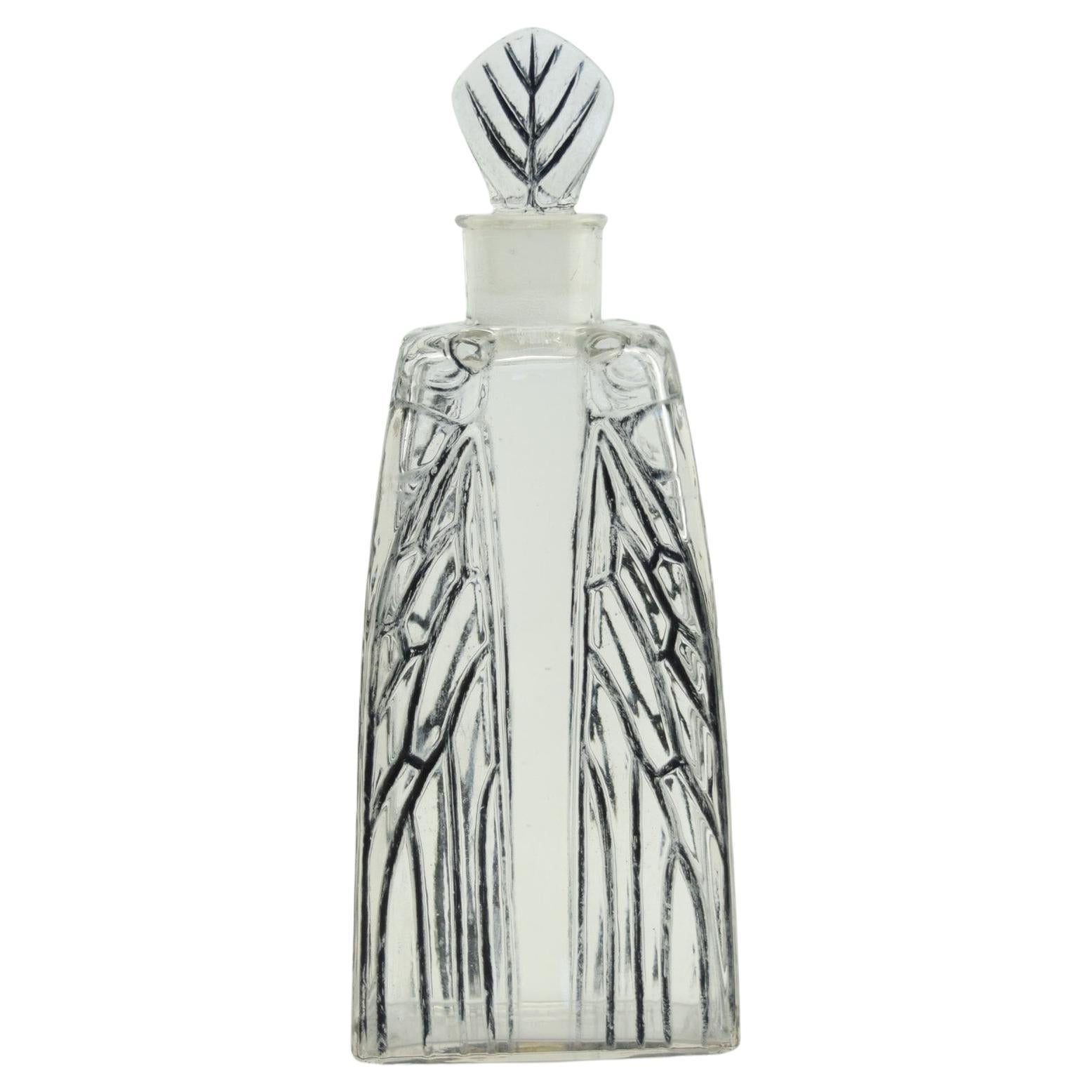 Rene Lalique Cigalia Perfume bottle C1925 For Sale