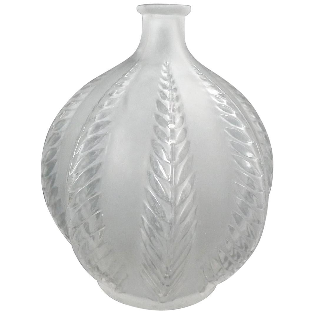 Frosted Glass Vases 170 For Sale on 1stdibs