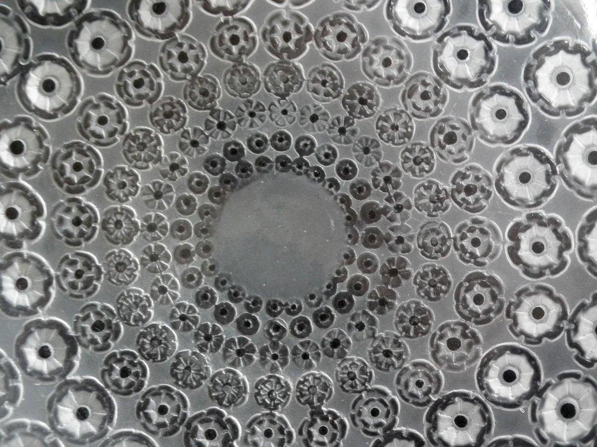 Art Déco Ciotola 'Nemours' in vetro trasparente e smerigliato di Rene Lalique in vendita