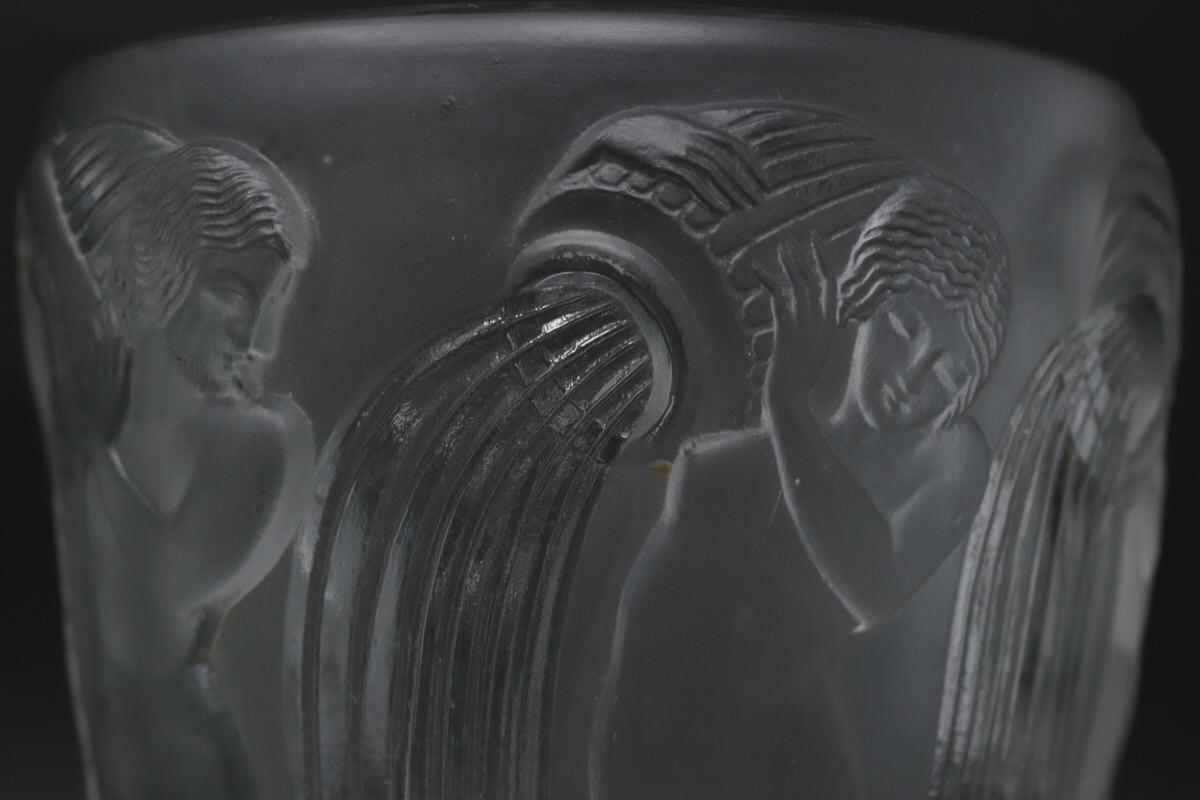 Francese Rene Lalique Vaso Danaides in vetro trasparente in vendita