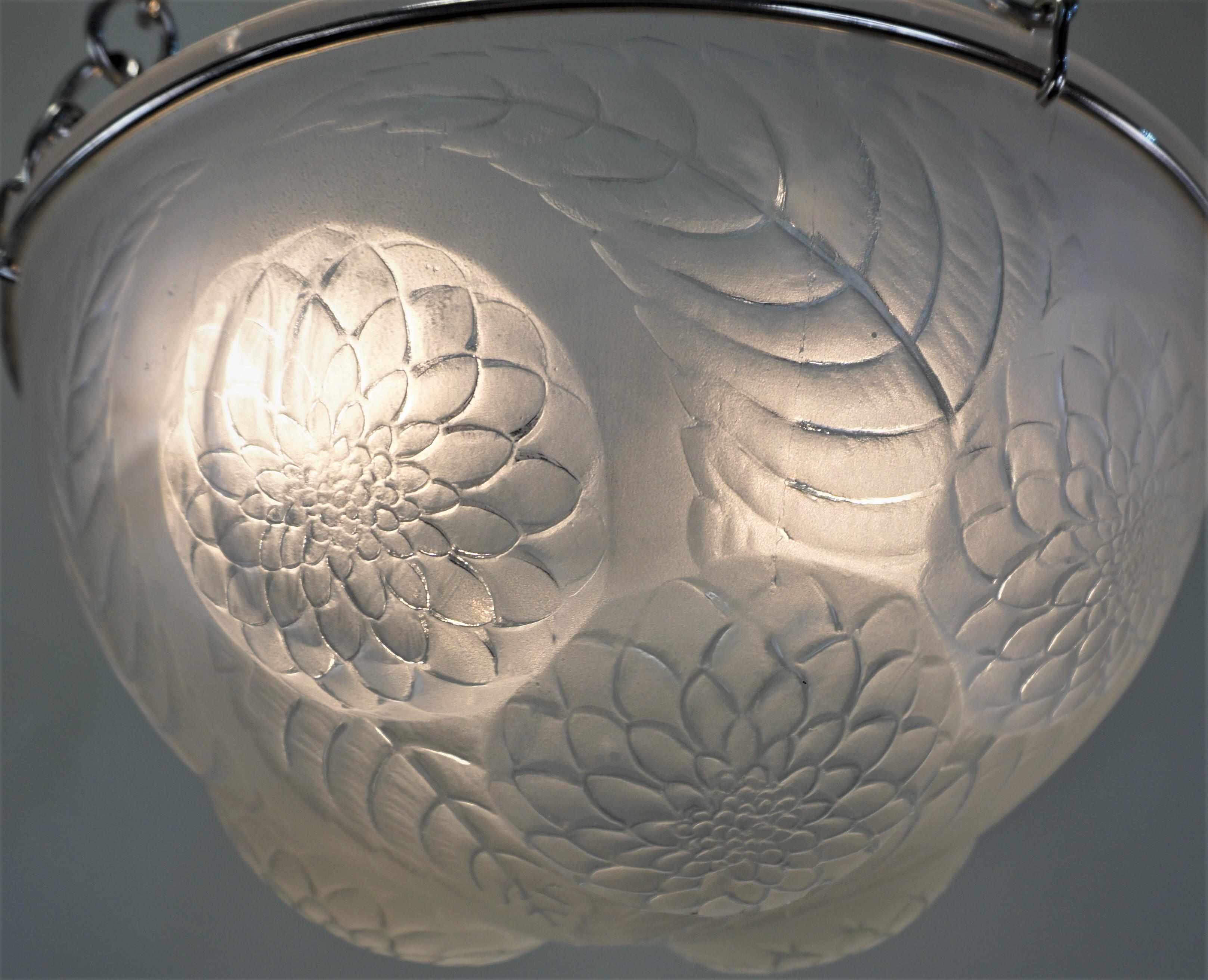 French Rene Lalique Dahlias Art Deco Chandelier