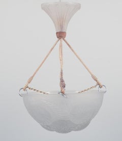 René Lalique, "Dahlias" Pendant lamp in clear frosted art glass, ca 1930