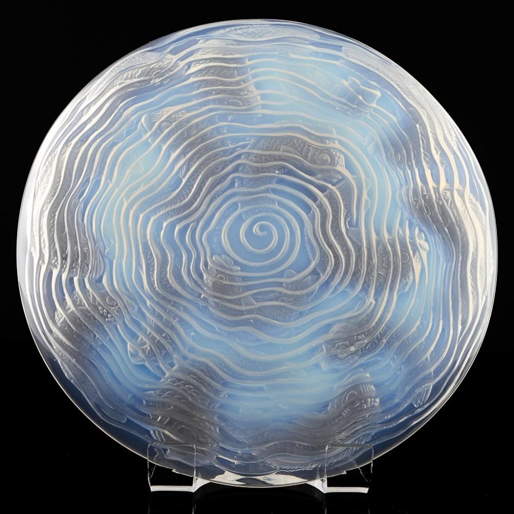 French Rene Lalique Dauphins Plate - Marcilhac 423, Designed 1932 For Sale