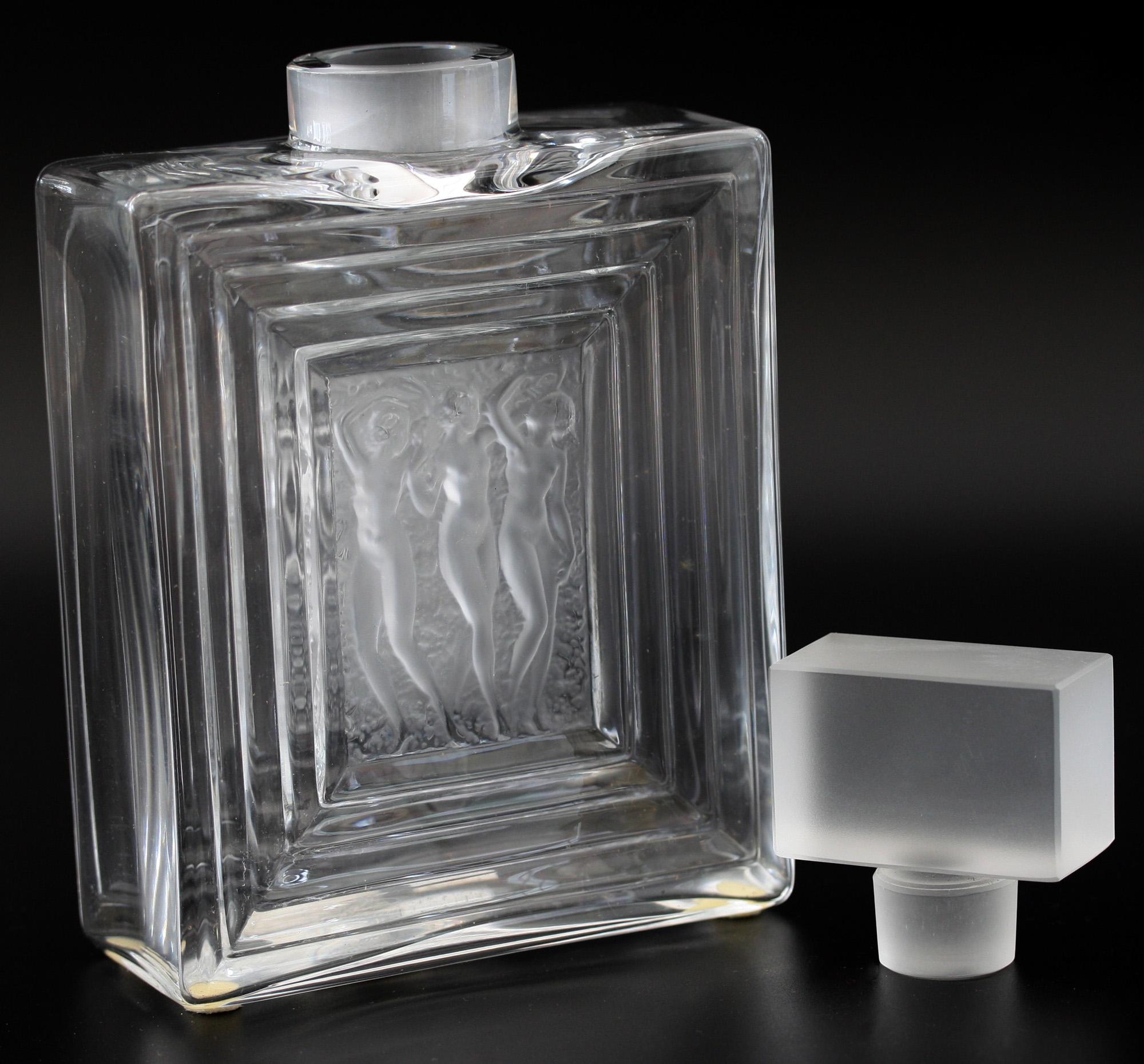 Rene Lalique Duncan No 2. Three Nudes Art Glass Perfume Bottle In Good Condition In Bishop's Stortford, Hertfordshire