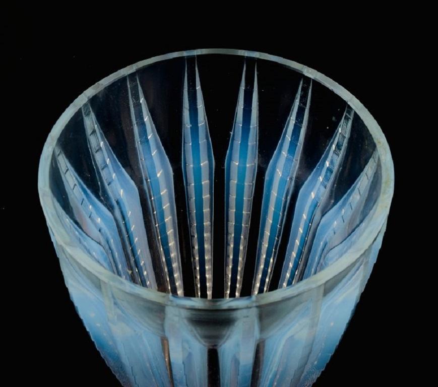 Art déco René Lalique. Vase en verre d'art ancien « Chamonix ». Environ 1930 en vente