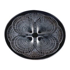 René Lalique, Early "Coquille No 3" Dish in Art Glass 1930s