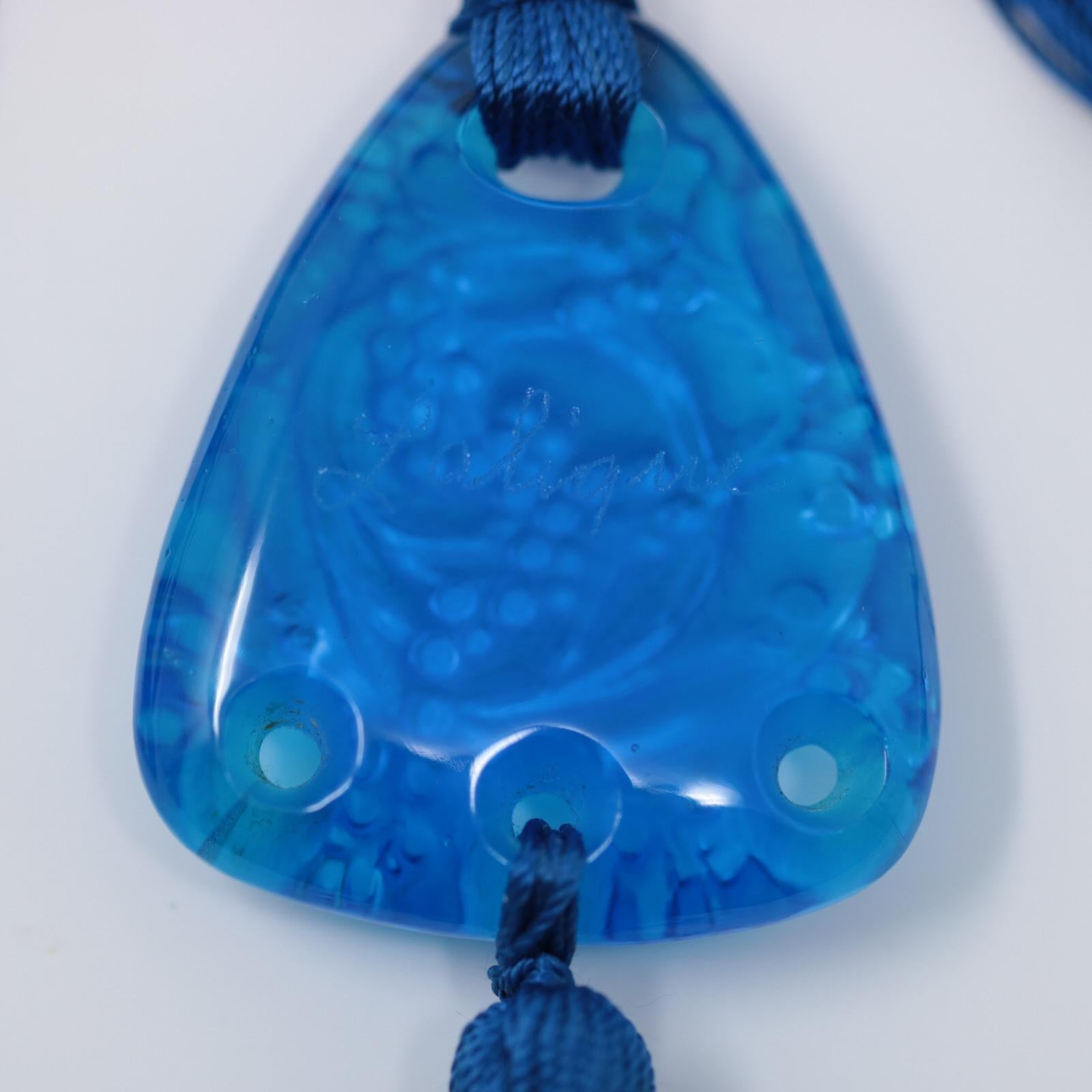 French Rene Lalique Electric Blue Coloured Glass 'Graines' Pendant For Sale