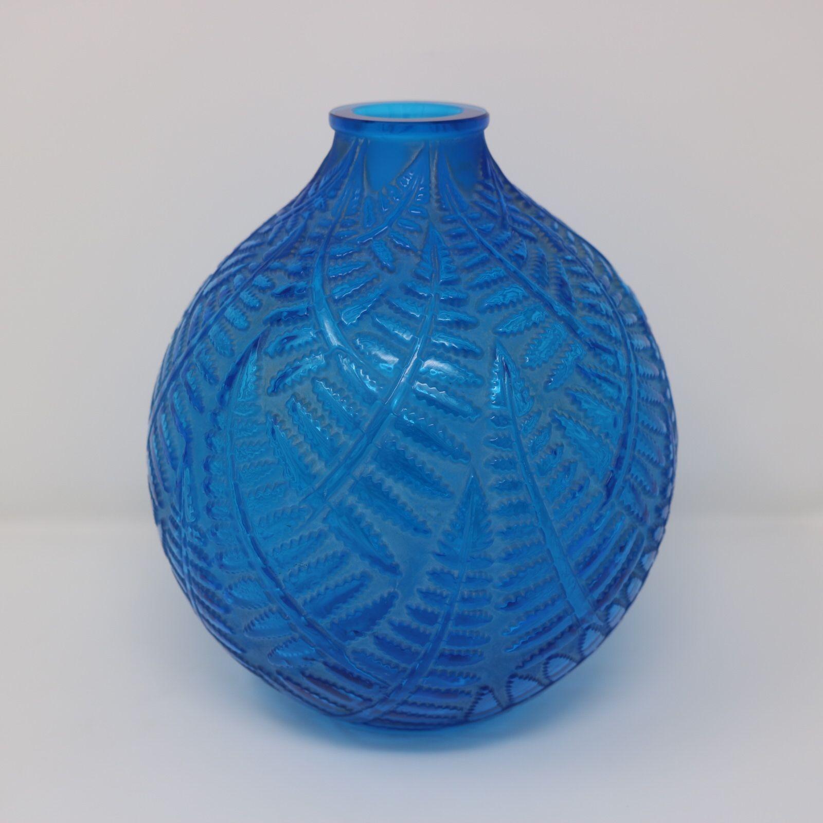 French Rene Lalique Electric Blue Glass Espalion Vase For Sale
