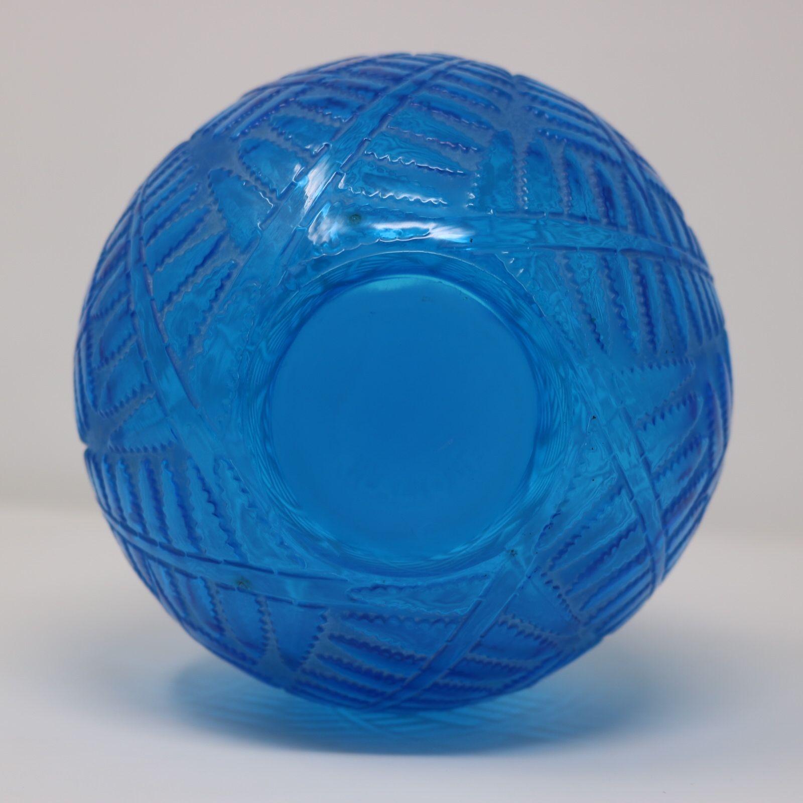 Rene Lalique Electric Blue Glass Espalion Vase For Sale 3