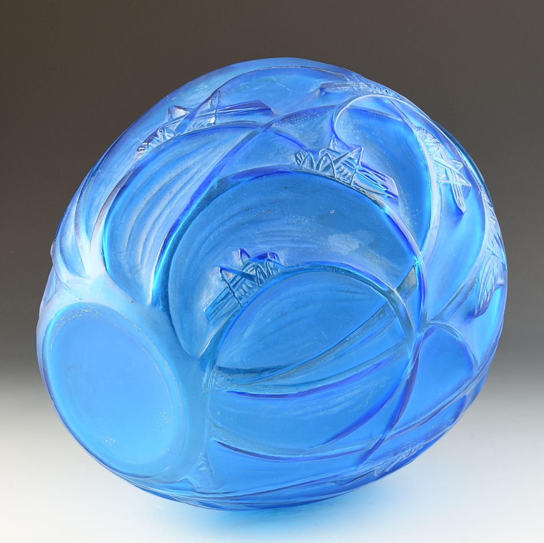 Molded Rene Lalique ELECTRIC BLUE SAUTERELLES VASE C.1912