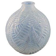 Rene Lalique Espalion or Fougères Opalescent Glass Vase, Designed, 1927