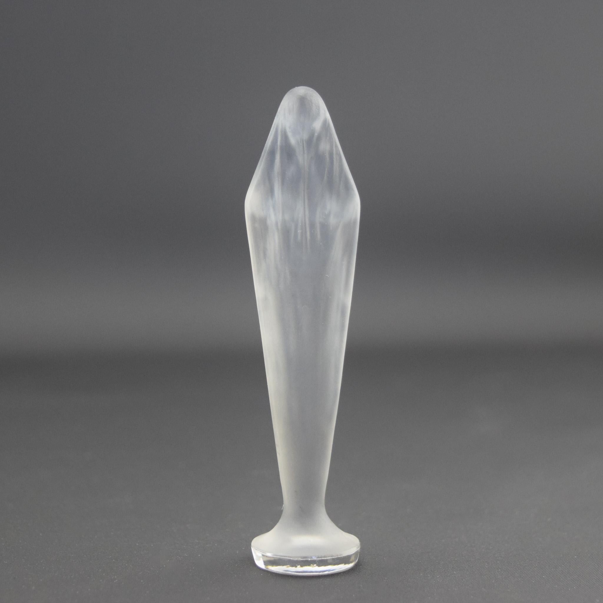 Rene Lalique figurine mains jointes Siegel c1920 (Geformt) im Angebot