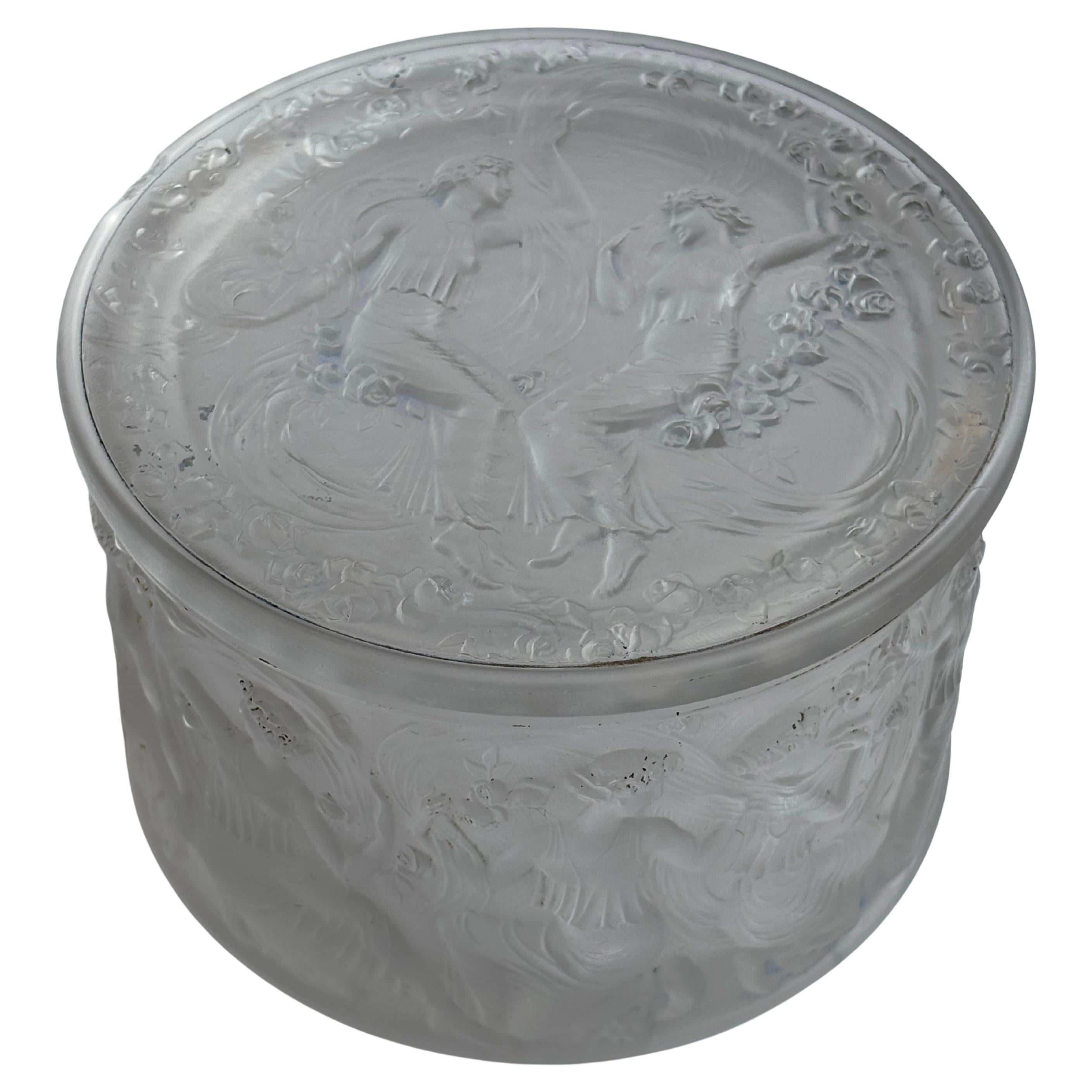 Figuritas René Lalique  et Voiles joyería / vidrio decorativo  Caja con tapa.