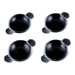 René Lalique, four small Honfleur bowls in art glass. Mid-20th century.