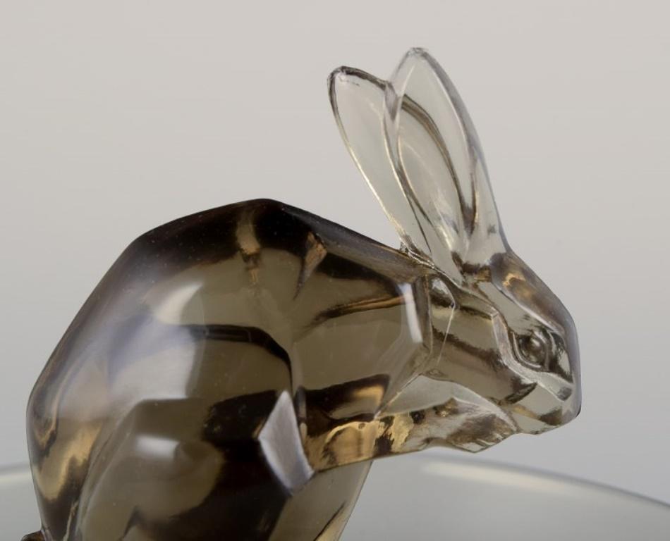 Art Glass René Lalique, France. Early Art Deco pin dish with a rabbit in smoked art glass.