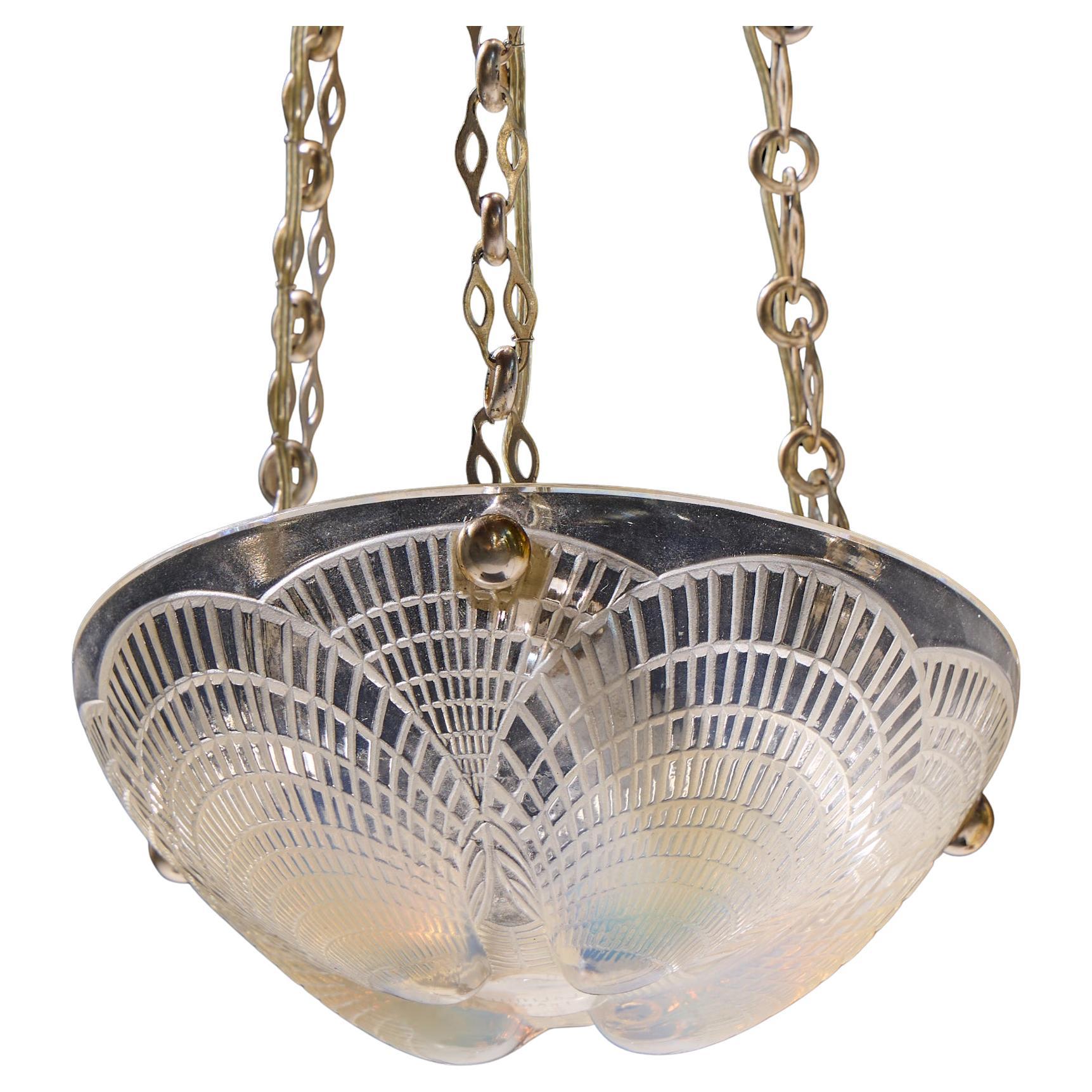 Chandelier à Coquilles Plafonnier de René Lalique