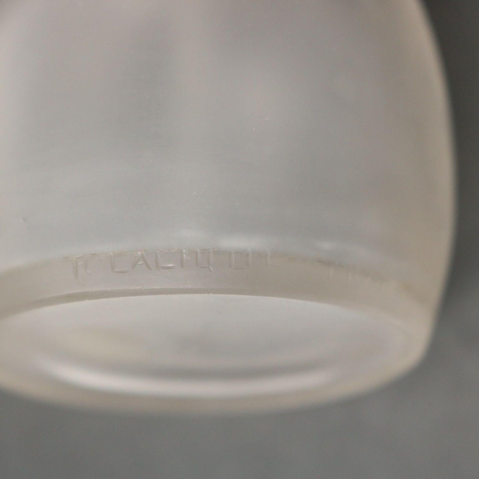 Parfümflasche aus mattiertem Glas von Rene Lalique Perruches im Angebot 4