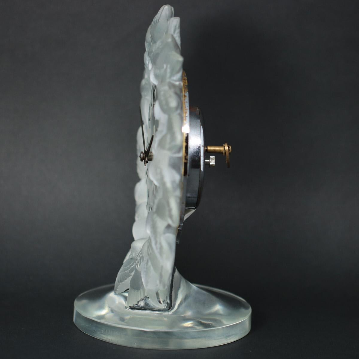 French René Lalique Frosted Glass Roitelets Clock For Sale