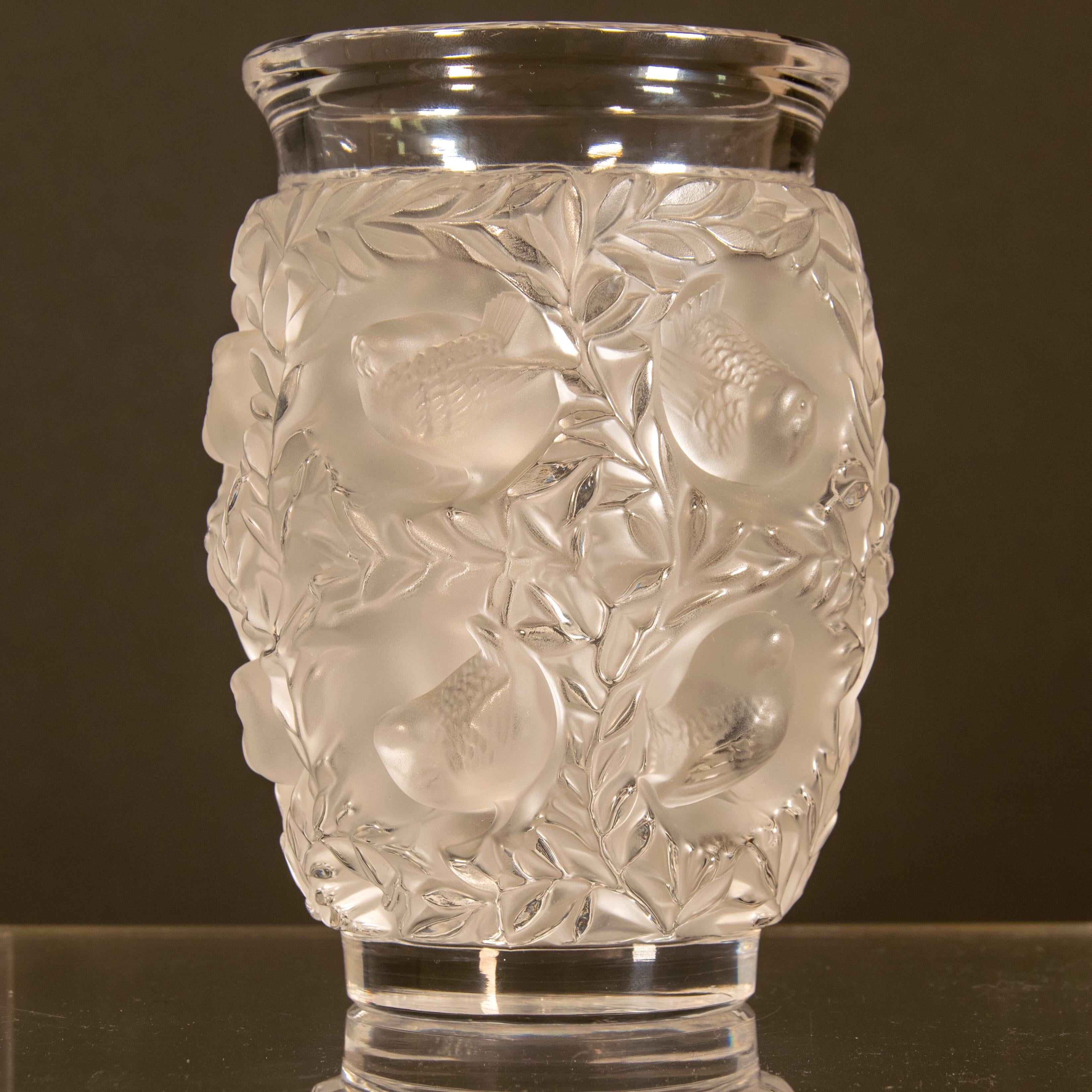 René Lalique Frosten Mold-Blown Glass Vase Bagatelle In Good Condition In Roma, IT