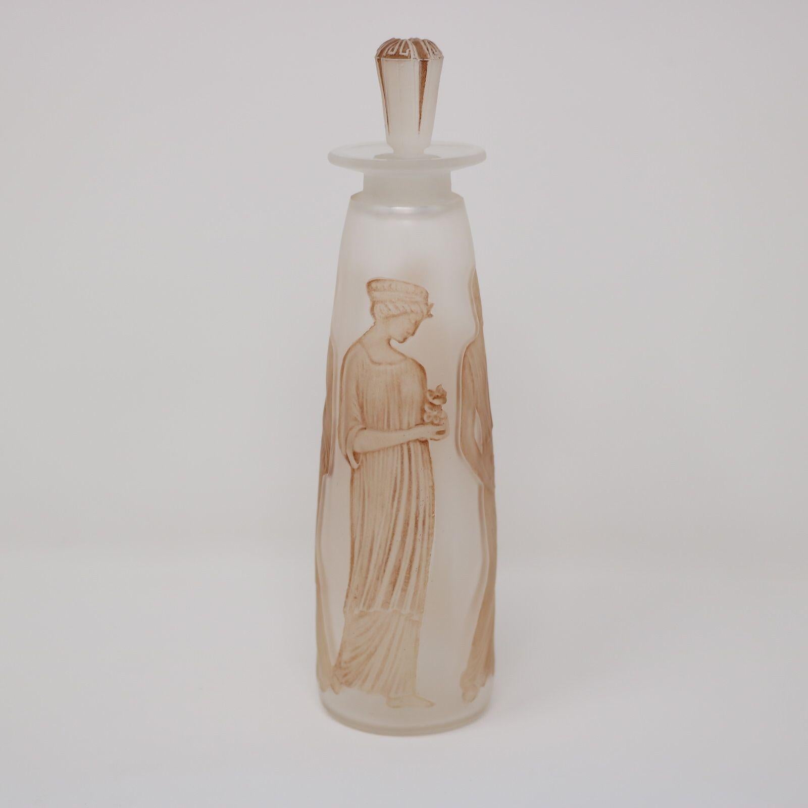 XX secolo Rene Lalique Glass Ambre Antique Perfume Bottle in vendita