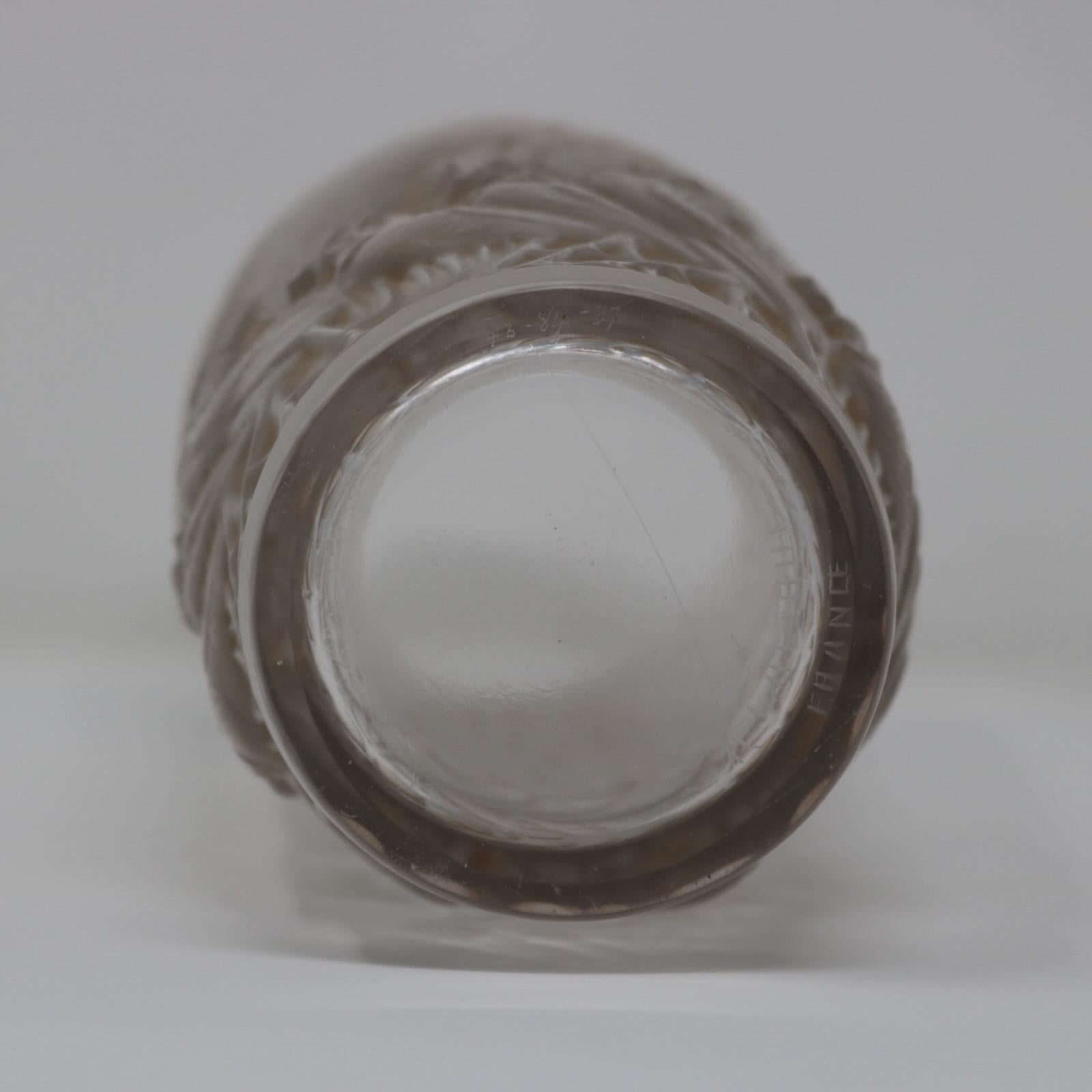 Vetro Vaso in vetro 'Coqs Et Plumes' di Rene Lalique in vendita