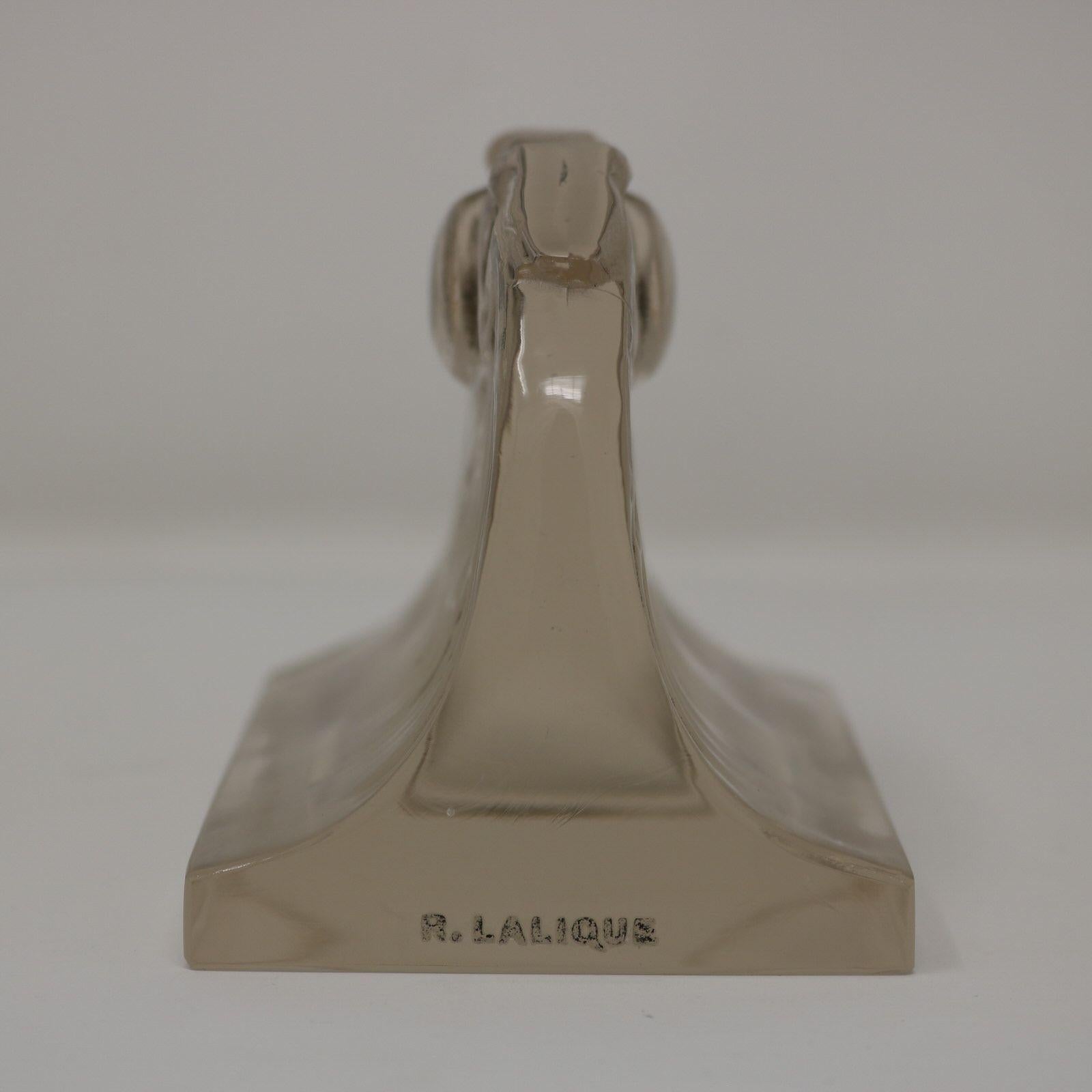 Rene Lalique Glas ''Deux Aigles'' Briefbeschwerer (Französisch) im Angebot