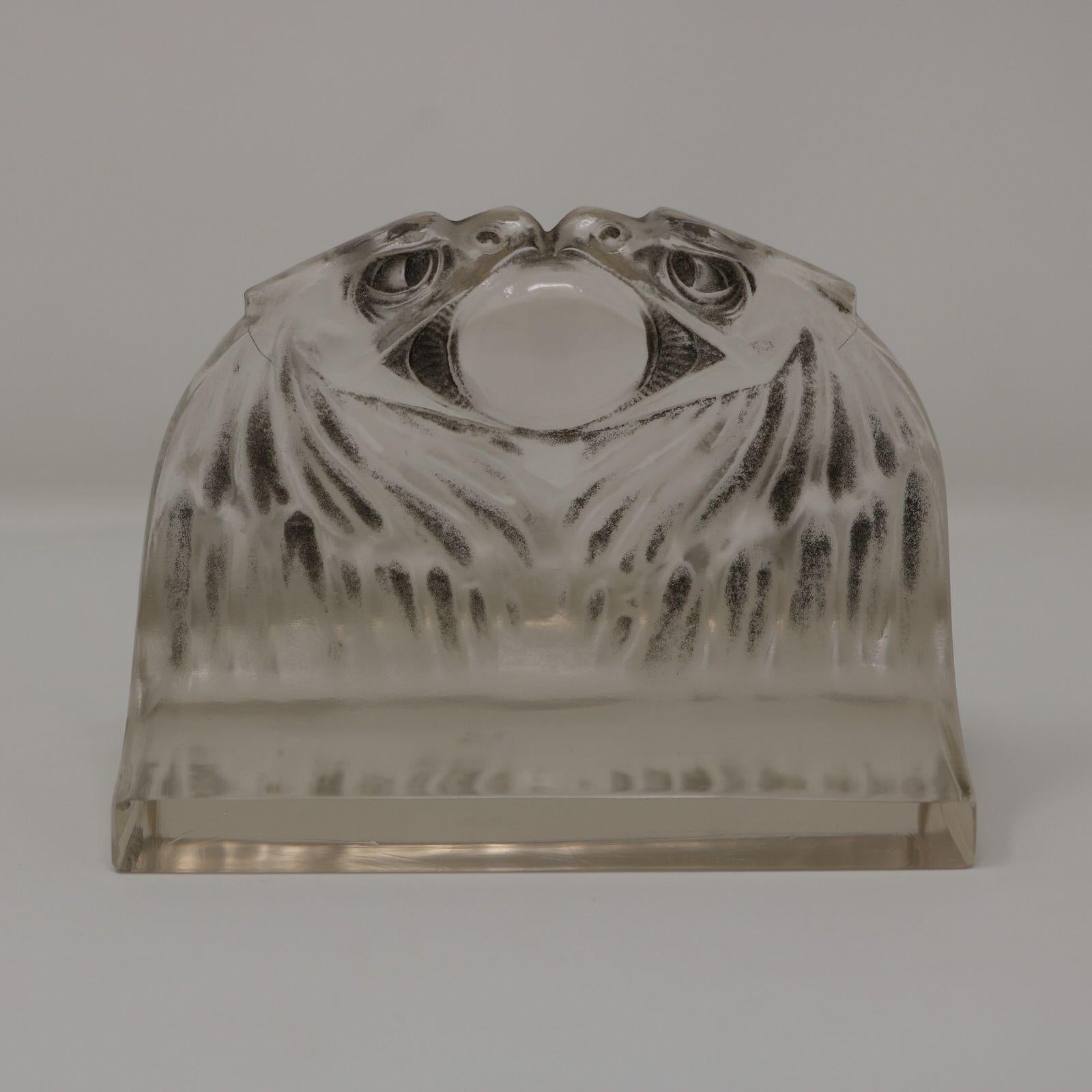 Rene Lalique Glass 'Deux Aigles' Paperweight In Excellent Condition For Sale In Chelmsford, Essex