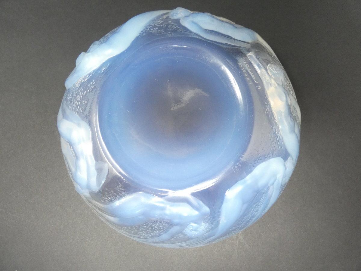 French Rene Lalique Glass Opalescent Ondines Bowl For Sale