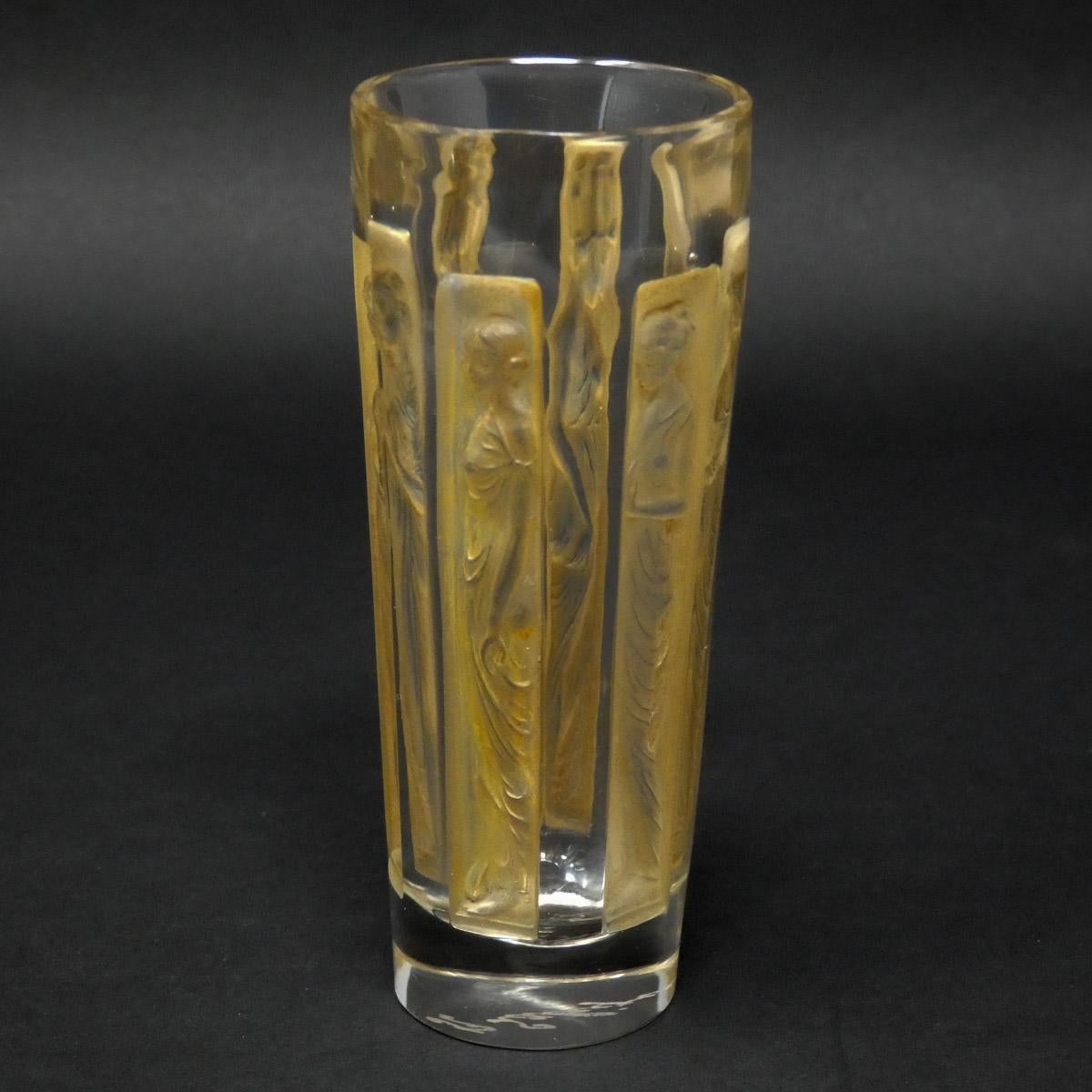 Art Deco René Lalique Glass 'Six Figurine' Shot Glass