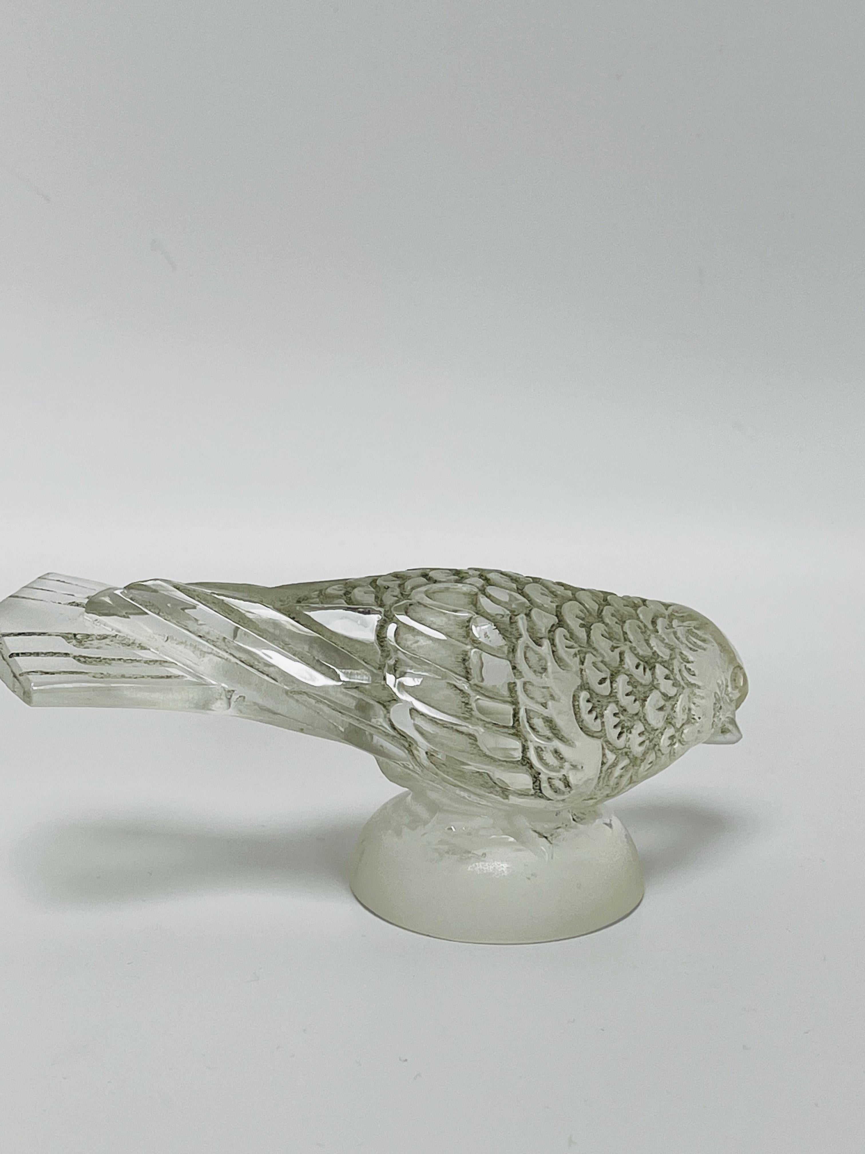 René Lalique Goldfinch Paperweight Created In 1931 In Excellent Condition For Sale In NANTES, FR