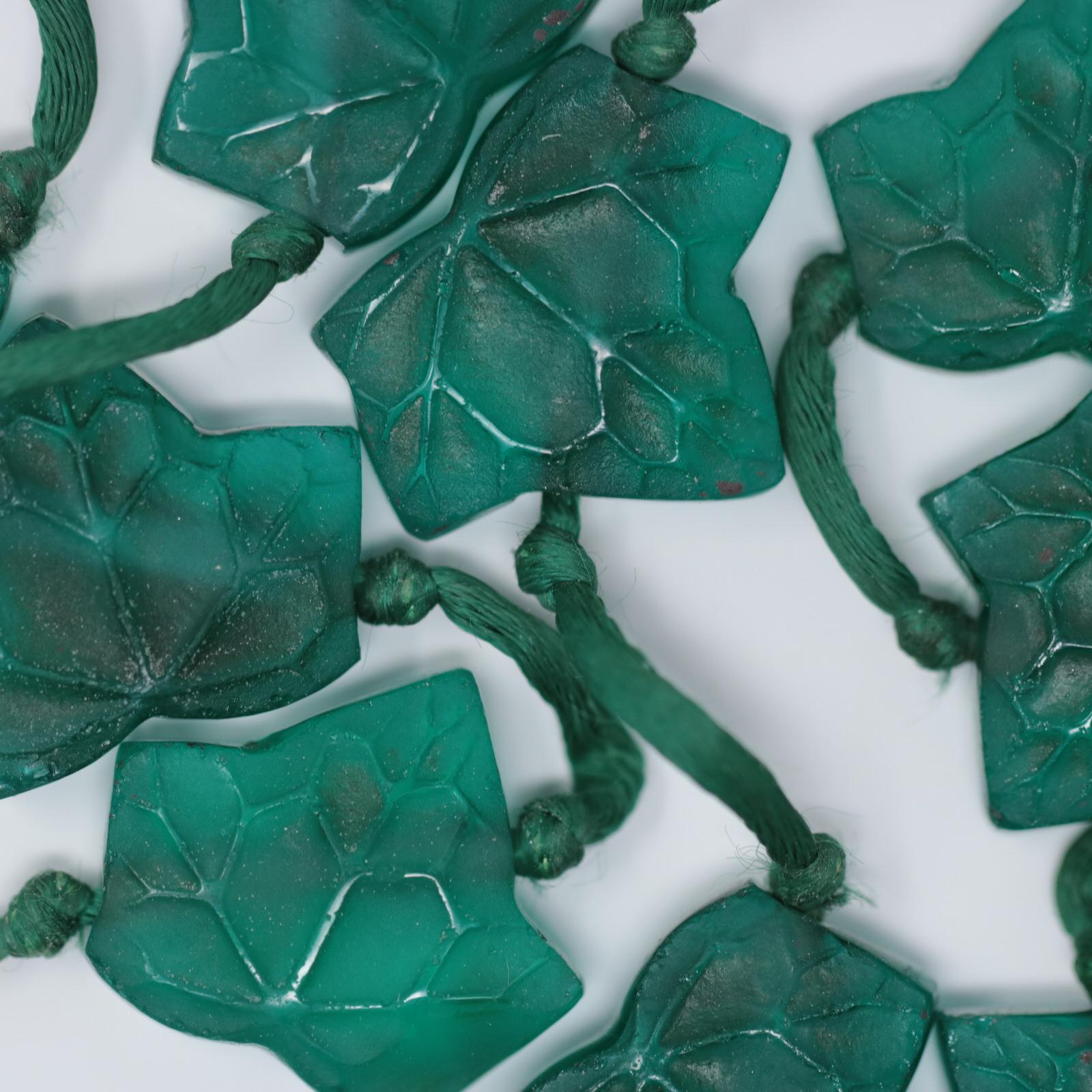 Early 20th Century Rene Lalique Green Glass 'Feuilles De Lierre' Necklace