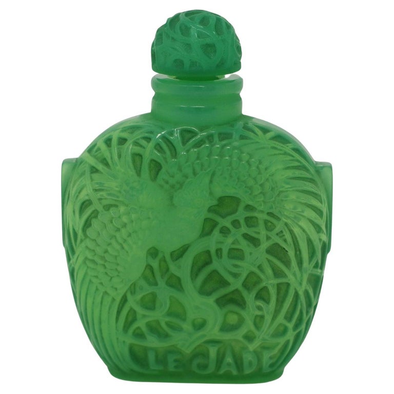 Rene Lalique Green Glass 'Le Jade' Perfume Bottle For Sale at 1stDibs