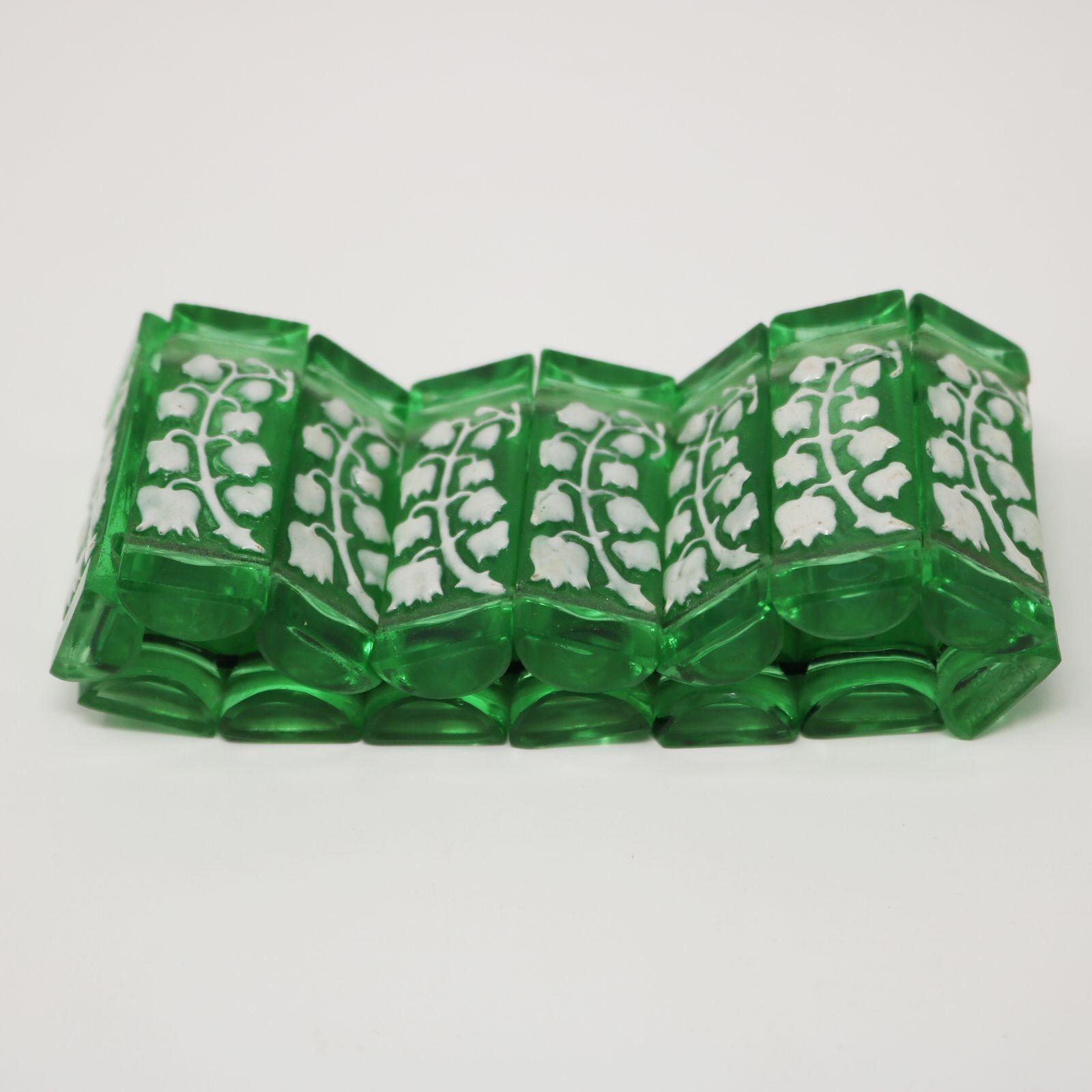 Rene Lalique Green Glass 'Muguet Haut' Bracelet In Good Condition For Sale In Chelmsford, Essex