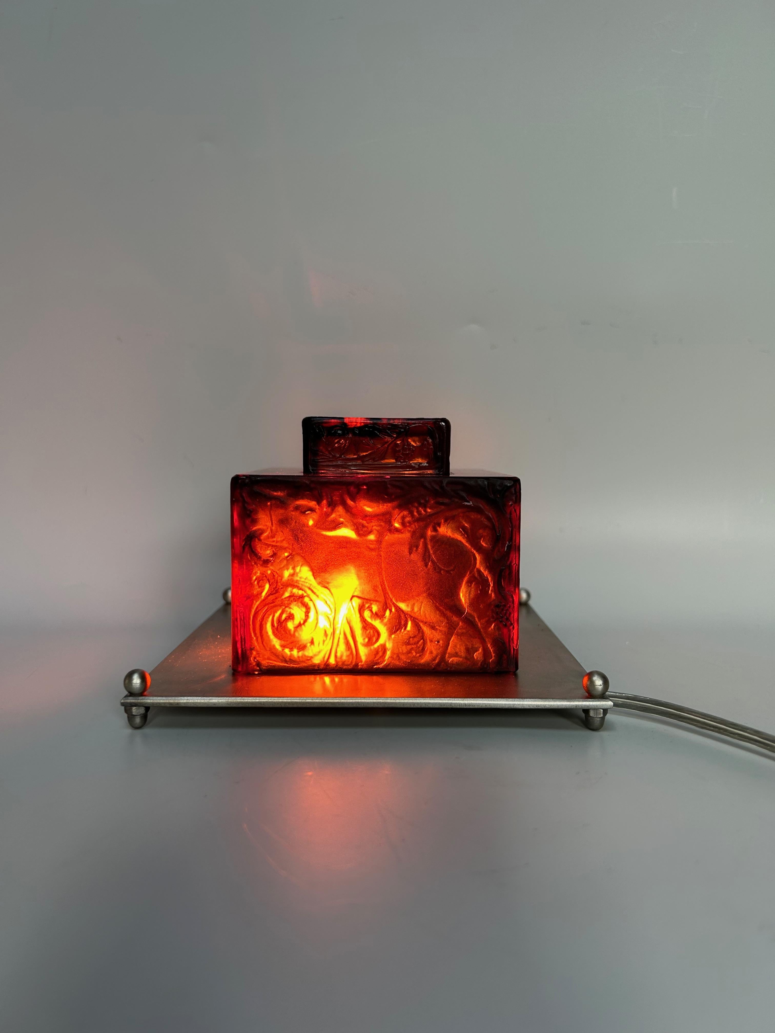 Modello di calamaio da notte René Lalique con fa Creato nel 1913 in vendita 1
