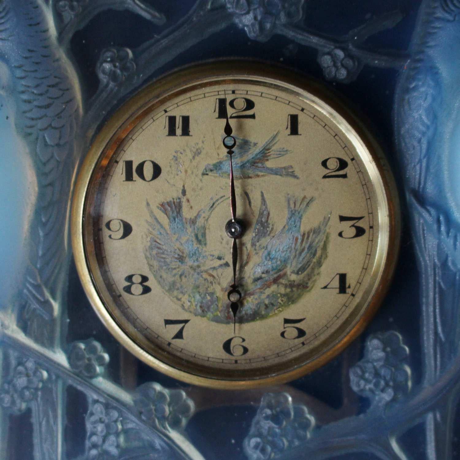 French René Lalique 'Inseparables' Clock
