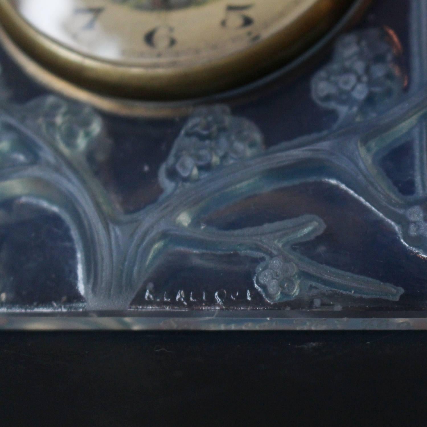 Mid-20th Century René Lalique 'Inseparables' Clock