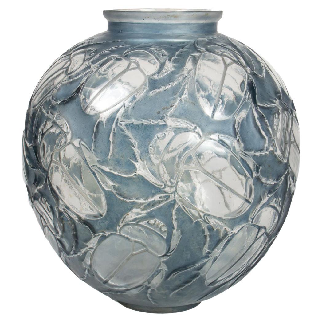 René LALIQUE : Large Beetle Vase