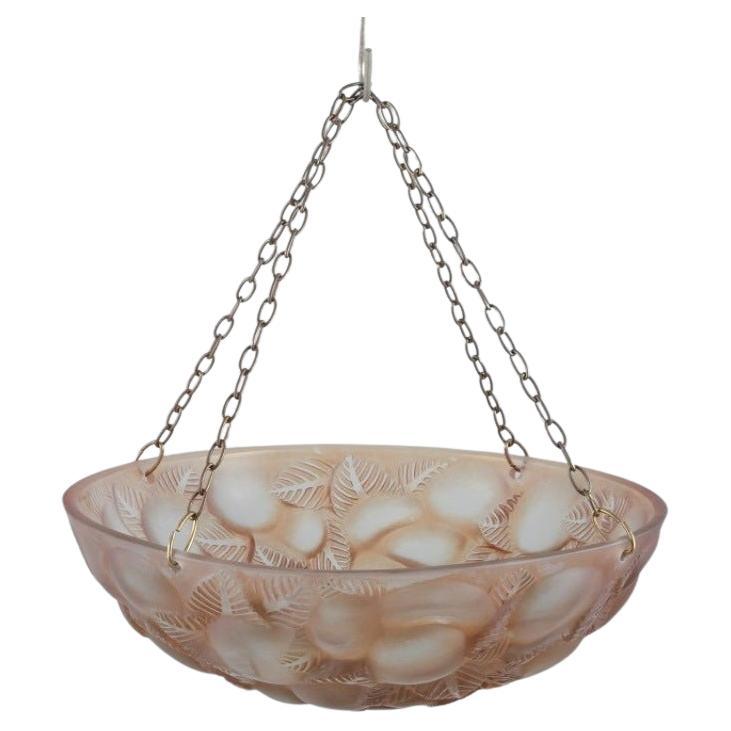 Lampada a sospensione René Lalique "Lausanne" in vetro artistico trasparente e fumé. in vendita
