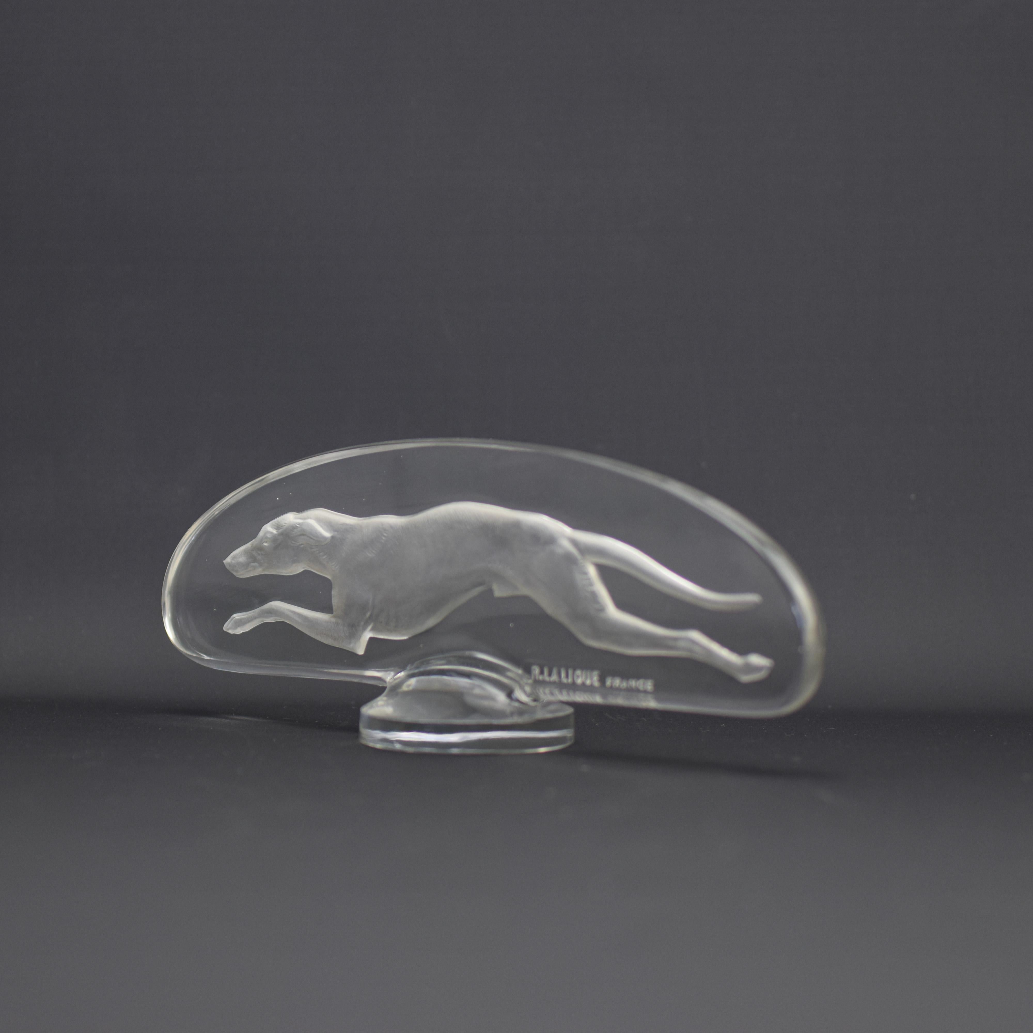 Francese Mascotte per auto di Rene Lalique Levrier C1928 in vendita