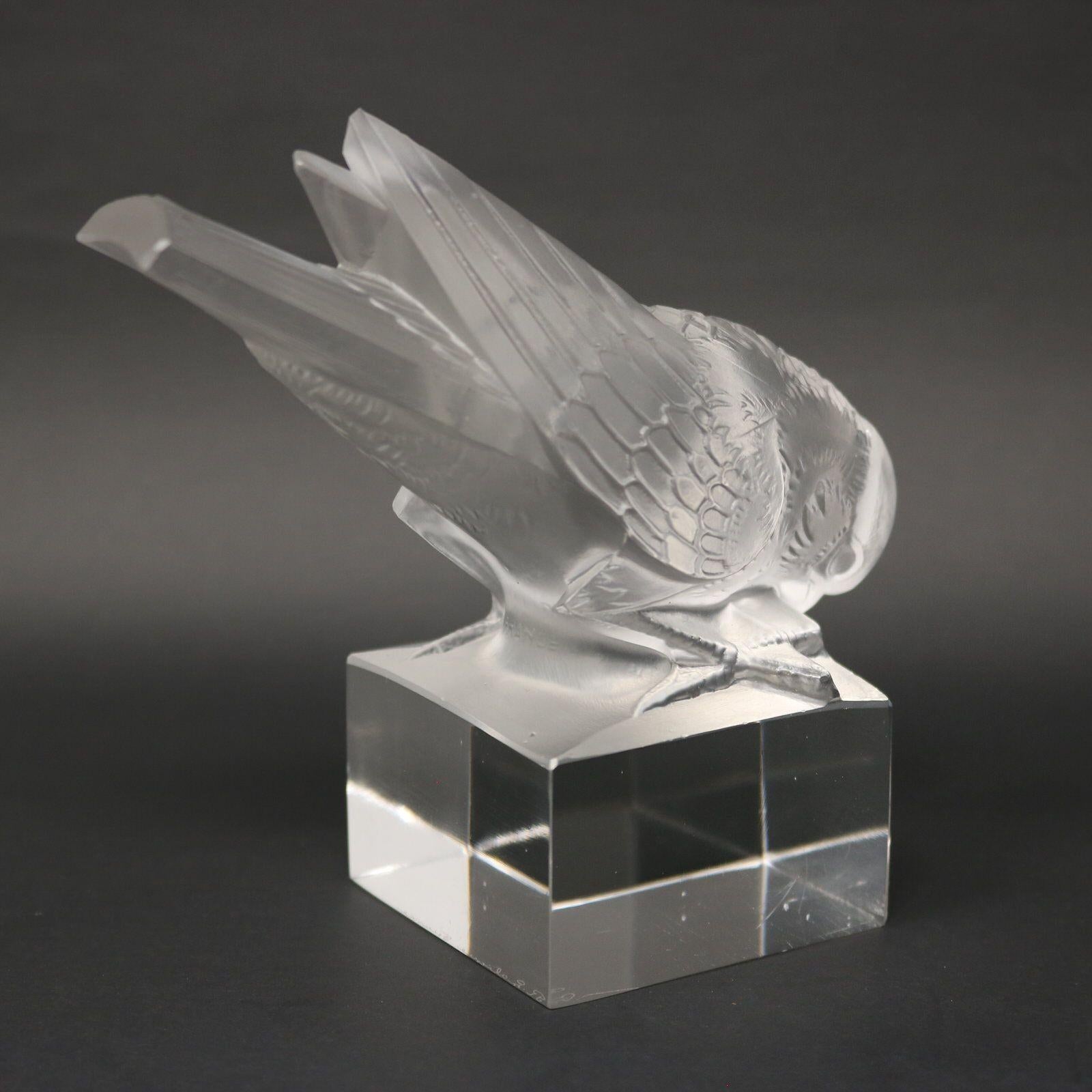 Glass Rene Lalique Moineau Sur Socle Ailes Fermees' Paperweight For Sale