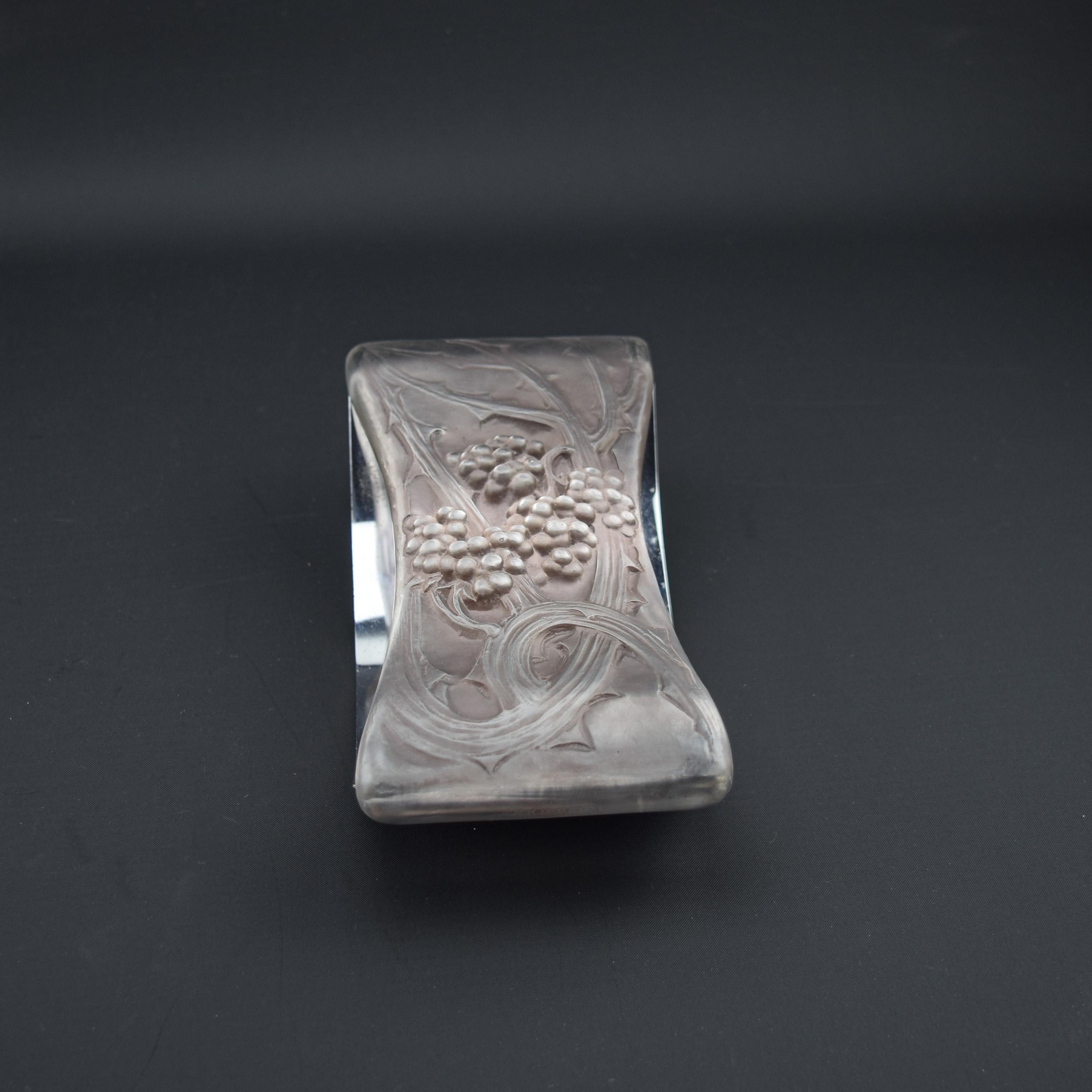 Rene Lalique Mures Schreibwaren Blotter C1920 (Geformt) im Angebot