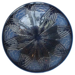 René Lalique "Oeillets" Blue Opalescent Geometric Patterned Charger, circa 1930