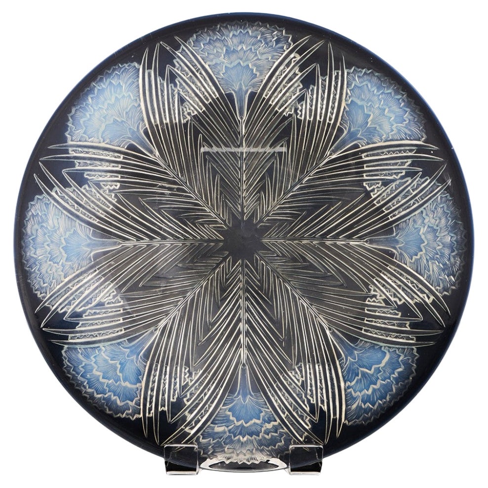 Rene Lalique Oeillets Coupe Ouverte Designed 1932 - Marcilhac 422