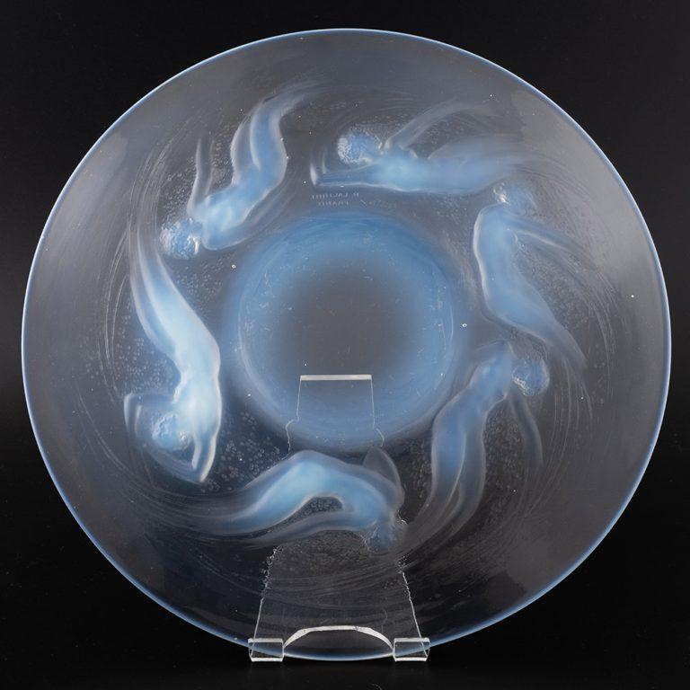 French Rene Lalique Ondines Plate Designed 1921 – Marcilhac 3003 For Sale