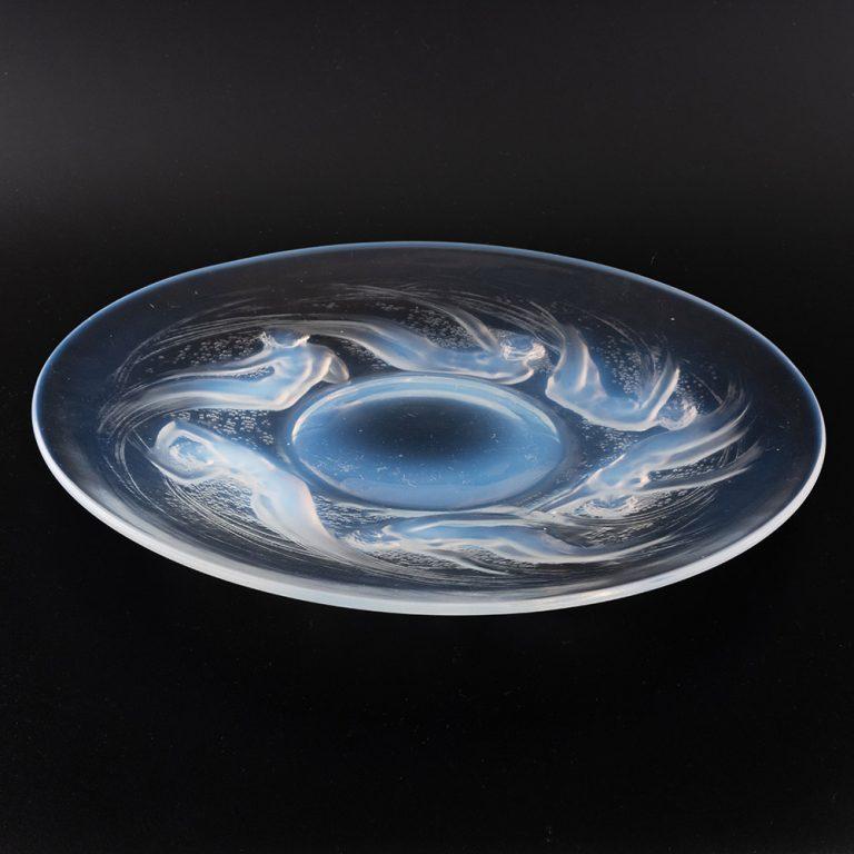 Rene Lalique Ondines Plate Designed 1921 – Marcilhac 3003 In Good Condition For Sale In Tunbridge Wells, GB
